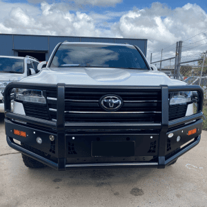 Toyota LandCruiser 300 Series | 2 Post Bull Bar